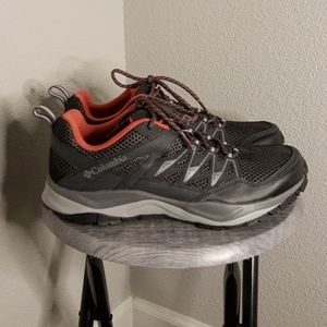 Columbia Gray Omni-Grip Sneakers